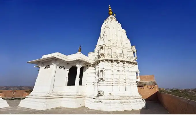 Jaipur Temple Trail: Sacred Places to Visit in and Around the City