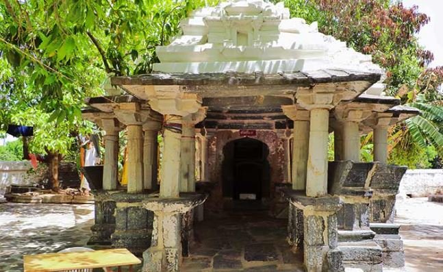 Achalgarh Shiva Temple